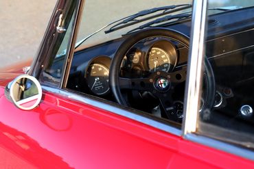 Interior 6