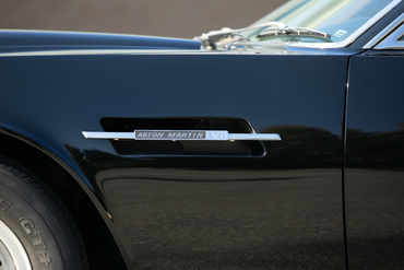 251208 Aston V8 23