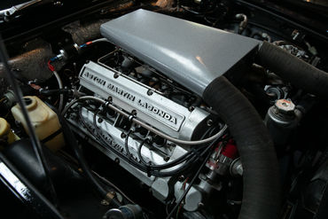 251208 Aston V8 77