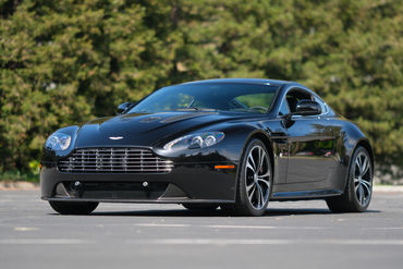250420 V12 Vantage 001