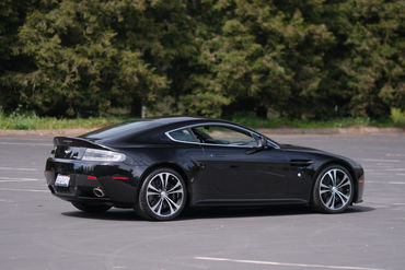 250420 V12 Vantage 012
