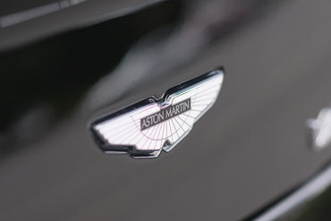250420 V12 Vantage 052