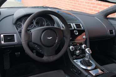 250420 V12 Vantage 071