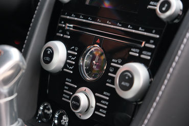 250420 V12 Vantage 080
