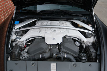 250420 V12 Vantage 097