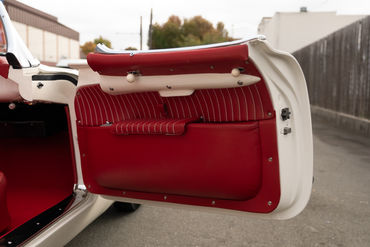 251024 White Vette 47