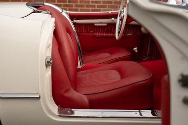 251024 White Vette 51