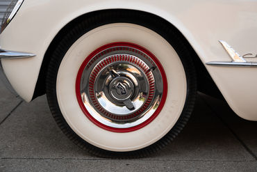 251106 White Vette 040