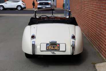 260516 XK120 DHC 47