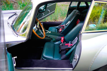 Interior 8