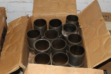 15 Sleeve Cylinders