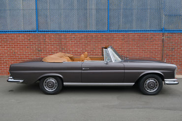 250524 280 SE Convertible BROWN 013