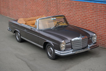 250524 280 SE Convertible BROWN 015