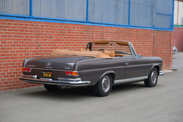250524 280 SE Convertible BROWN 020