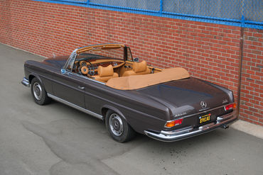 250524 280 SE Convertible BROWN 022