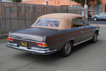 250524 280 SE Convertible BROWN 024