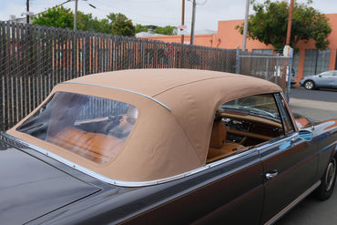 250524 280 SE Convertible BROWN 036