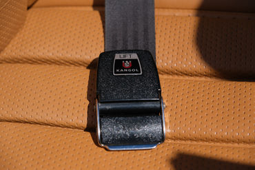 250524 280 SE Convertible BROWN 051