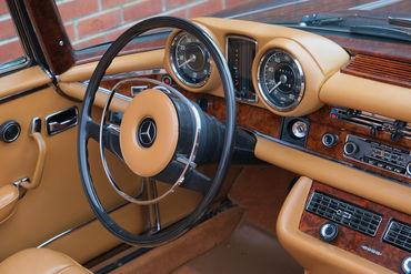 250524 280 SE Convertible BROWN 053