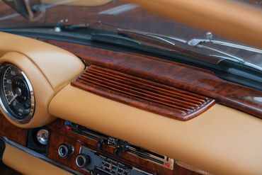 250524 280 SE Convertible BROWN 068