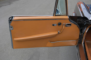 250524 280 SE Convertible BROWN 069