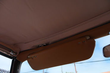 250524 280 SE Convertible BROWN 086