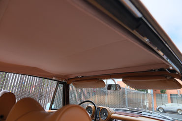 250524 280 SE Convertible BROWN 092